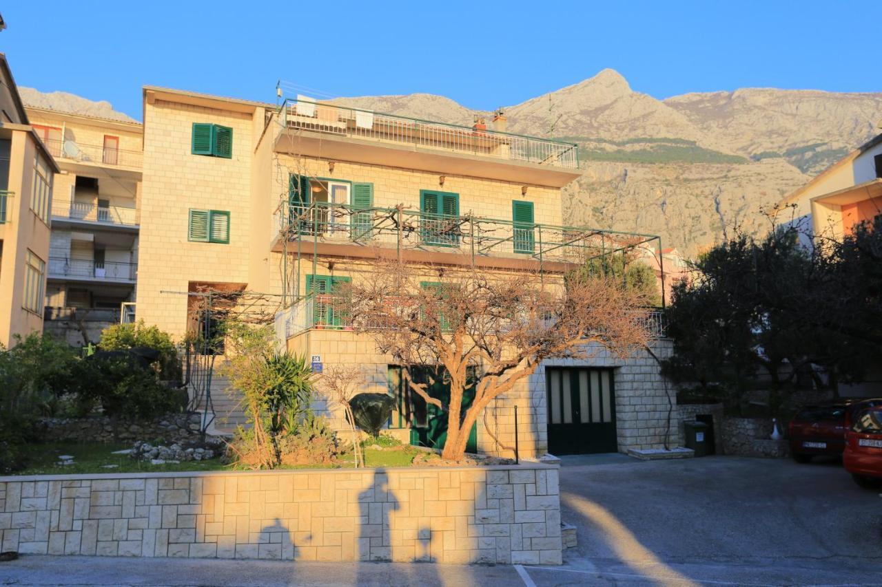 Apartments and rooms with parking space Makarska - 18028 Exteriör bild